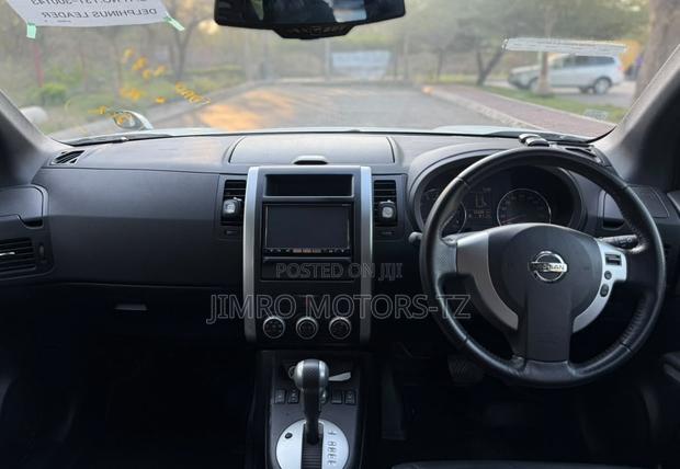Nissan X-Trail 2012 White
