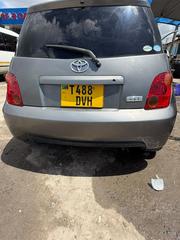 Toyota IST 2005 Gray for sale