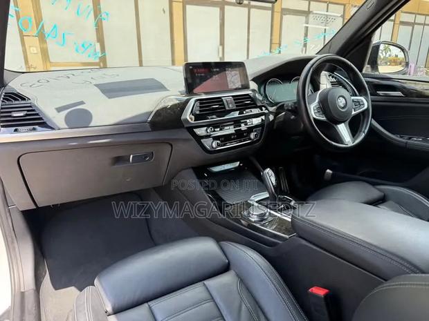 BMW X3 2018 Off white