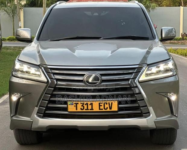 Lexus LX 450d AWD 2021 Gray