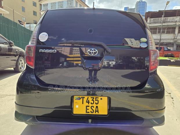 Toyota Passo 1.0 FWD 2009 Black