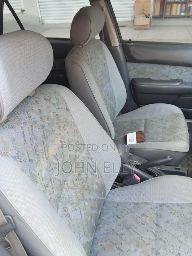 Toyota Sprinter 2000 Silver