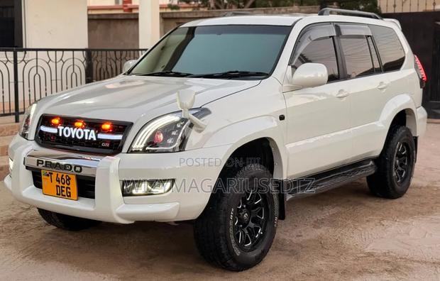 Toyota Land Cruiser Prado 2005 White