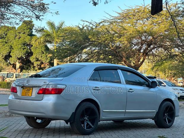 Toyota Premio 2010 Silver