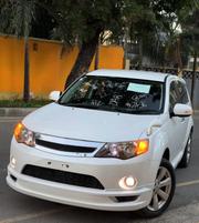 Mitsubishi Outlander 2010 White for sale