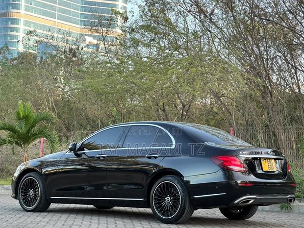 Mercedes-Benz E400 2016 Black