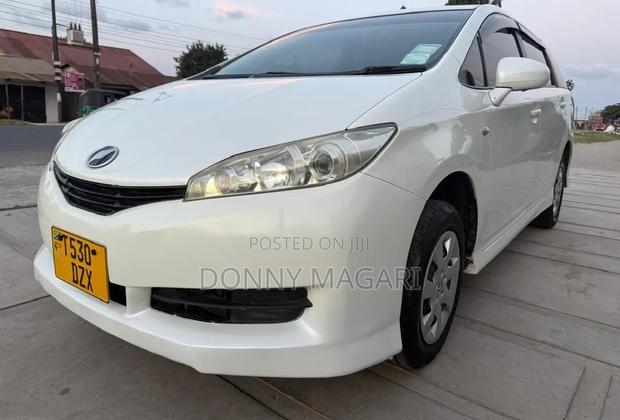Toyota Wish 2011 White
