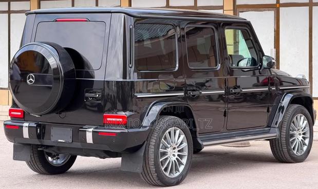 Mercedes-Benz G-Class 2023 Black