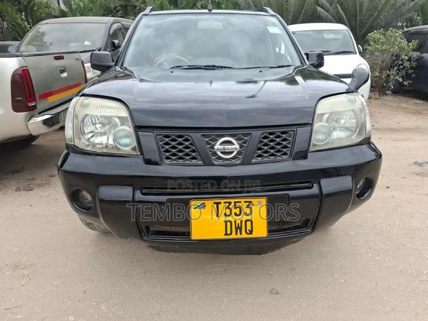 Nissan X-Trail 2005 Black