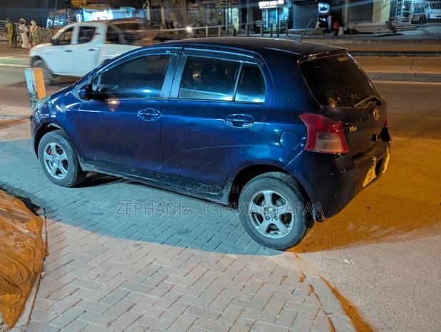 Toyota Vitz 2008 Blue
