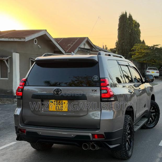 Toyota Land Cruiser Prado 2023 Brown
