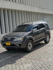 Toyota Fortuner 2006 Gray for sale