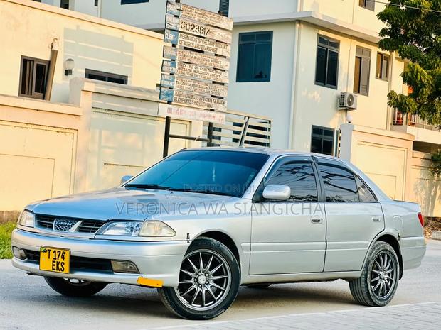 Toyota Carina 2001