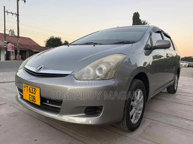 Toyota Wish 2007 Gray