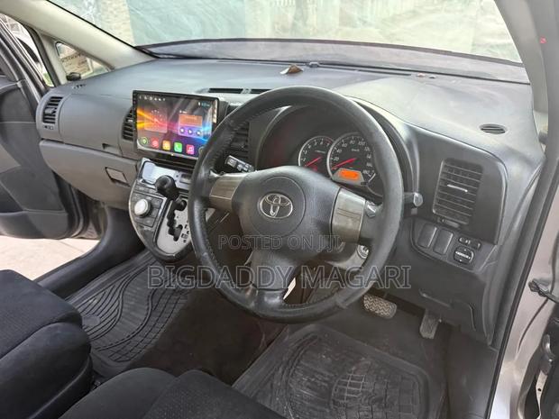 Toyota Wish 2007 Gray