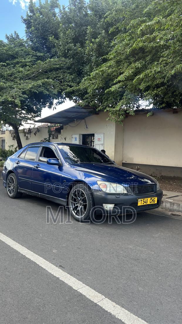 Toyota Altezza 2004 Blue