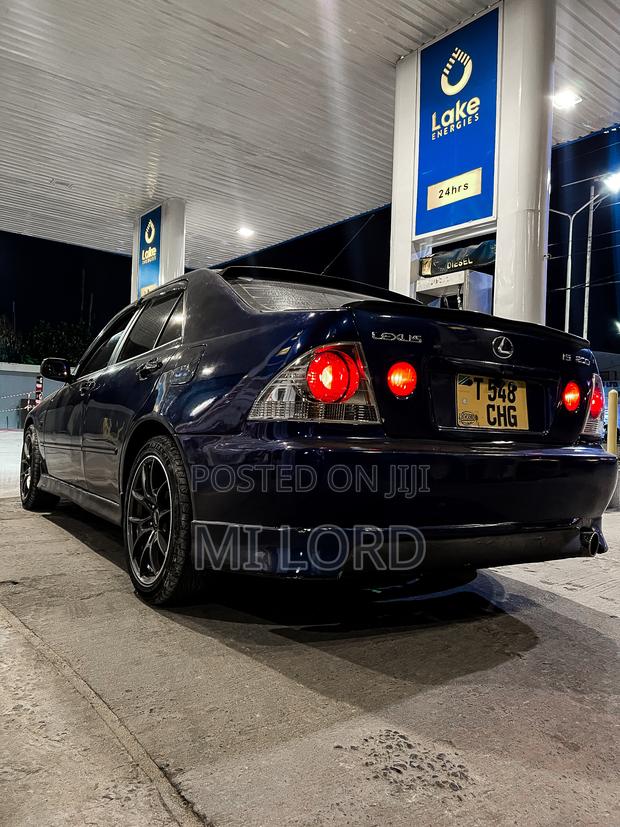 Toyota Altezza 2004 Blue