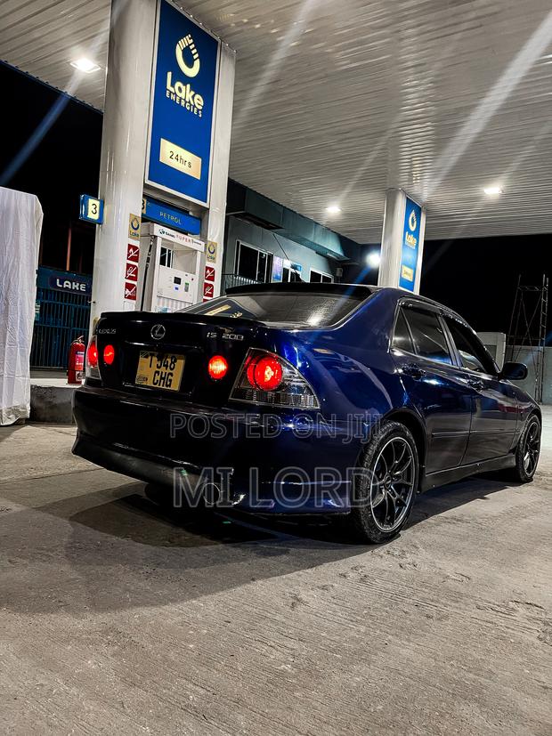 Toyota Altezza 2004 Blue
