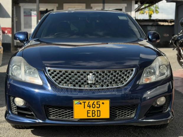 Toyota Crown 2009 Blue