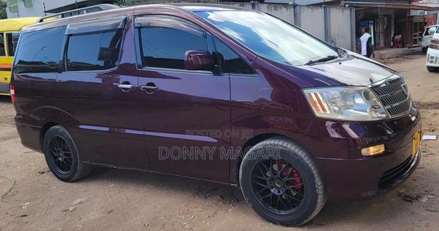 Toyota Alphard 2005 Maroon