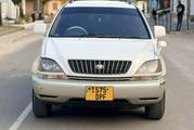 Toyota Harrier 2.4 2005 White for sale