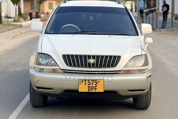 Toyota Harrier 2.4 2005 White