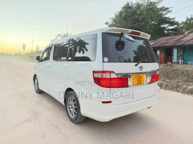 Toyota Alphard 2005 White