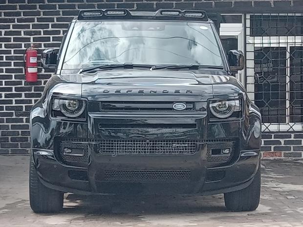Land Rover Defender 2022 Black