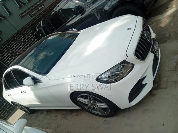 Mercedes-Benz E200 2017 White