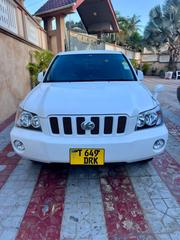 Toyota Kluger 2005 White for sale
