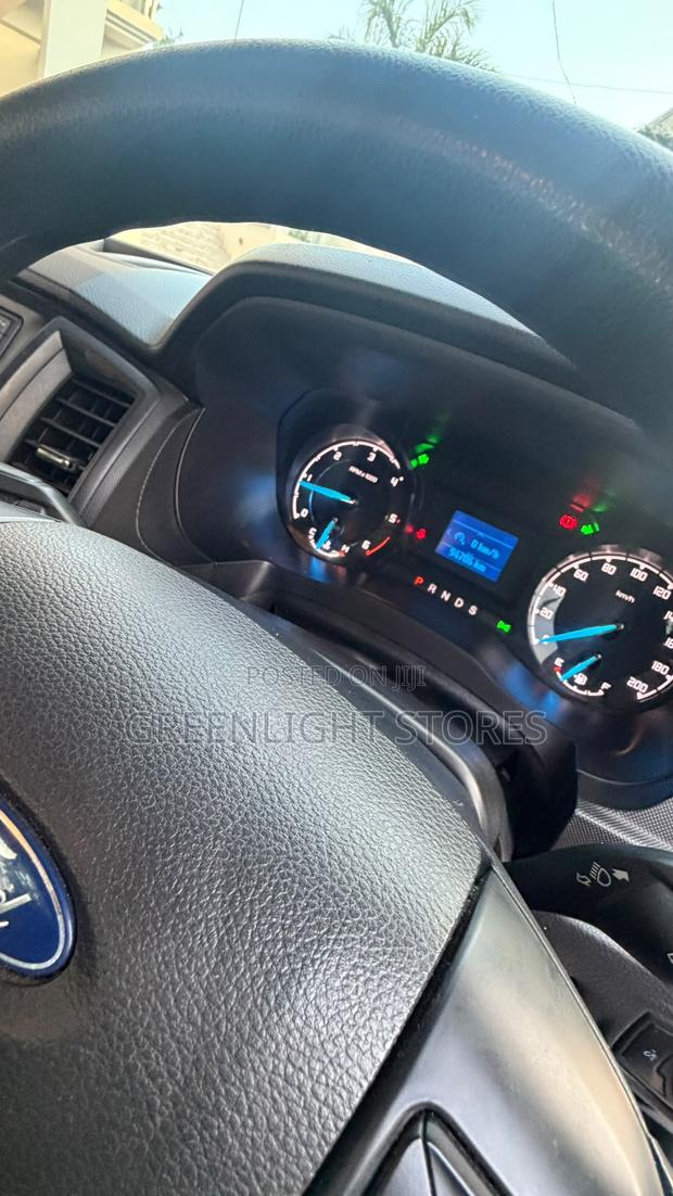 Ford Ranger Lariar 4x4 SuperCad 6ft. 2019 White