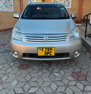 Toyota Raum 1.5 FWD 2005 Beige for sale