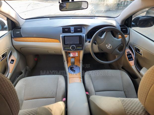 Toyota Premio 2009 Maroon