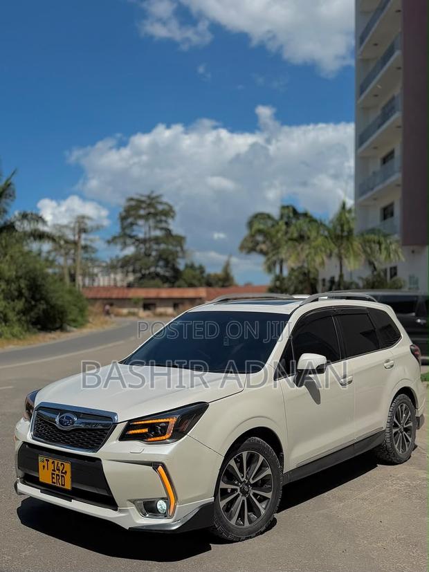 Subaru Forester 2.0XT Touring 4dr SUV AWD (2.0L 4cyl Turbo CVT) 2014