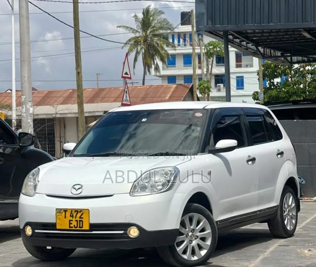 Mazda Verisa 2008 White