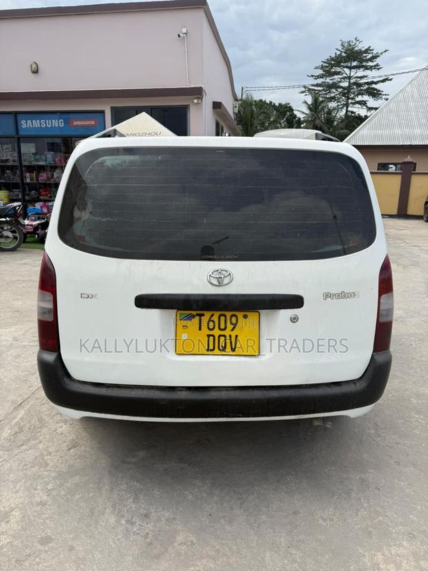 Toyota Probox 2004 White