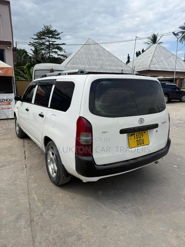 Toyota Probox 2004 White