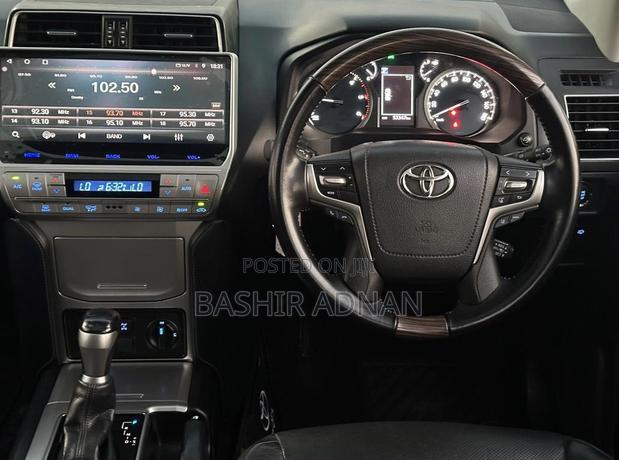 Toyota Land Cruiser Prado 2.8 2019 White