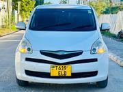 Toyota Ractis 1.3 FWD 2007 White for sale