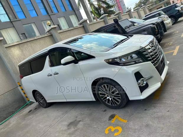 Toyota Alphard 2015 White