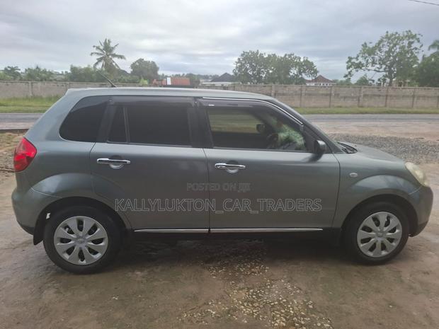 Mazda Verisa 2008 Gray