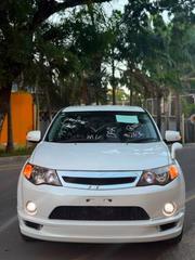 Mitsubishi Outlander 2010 White for sale