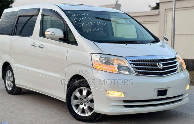 Toyota Alphard 2.4 Petrol FWD 2006 White