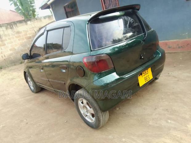 Toyota Vitz 1.0 FWD 3dr 2003 Green