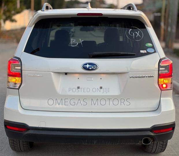 Subaru Forester 2.0XT Premium 4dr SUV AWD (2.0L 4cyl Turbo CVT) 2015 White