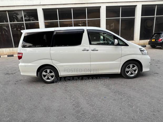 Toyota Alphard 2006 White