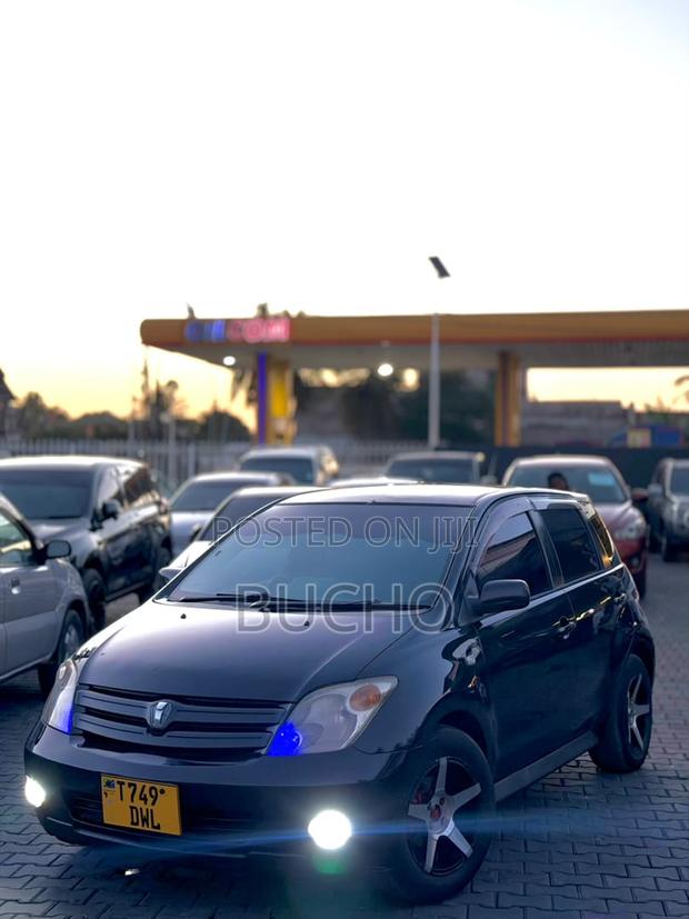 Toyota IST 2005 Gray