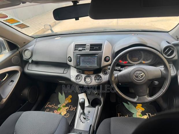 Toyota RAV4 2.4 2005 Blue