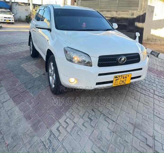 Toyota RAV4 2.4 2005 White