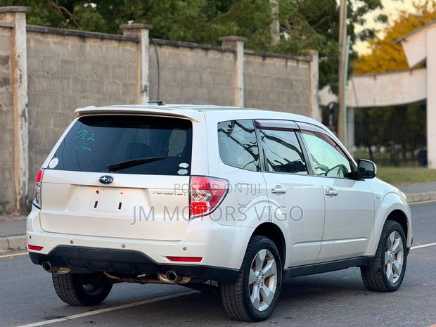 Subaru Forester 2009 White